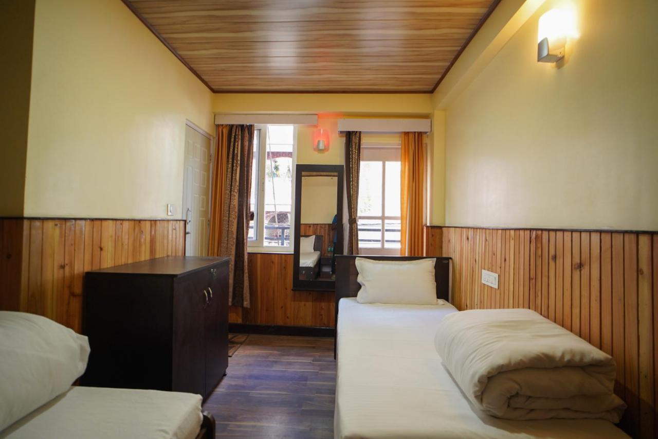 Hotel Hill Queen Near Sherpa Gumba Darjeeling Mall 5 Min Couple Friendly Exterior foto